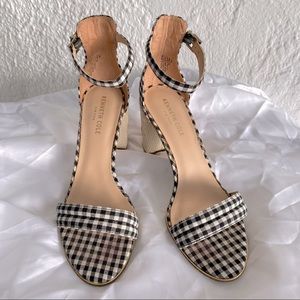 Checkers heels with straw and flowers details